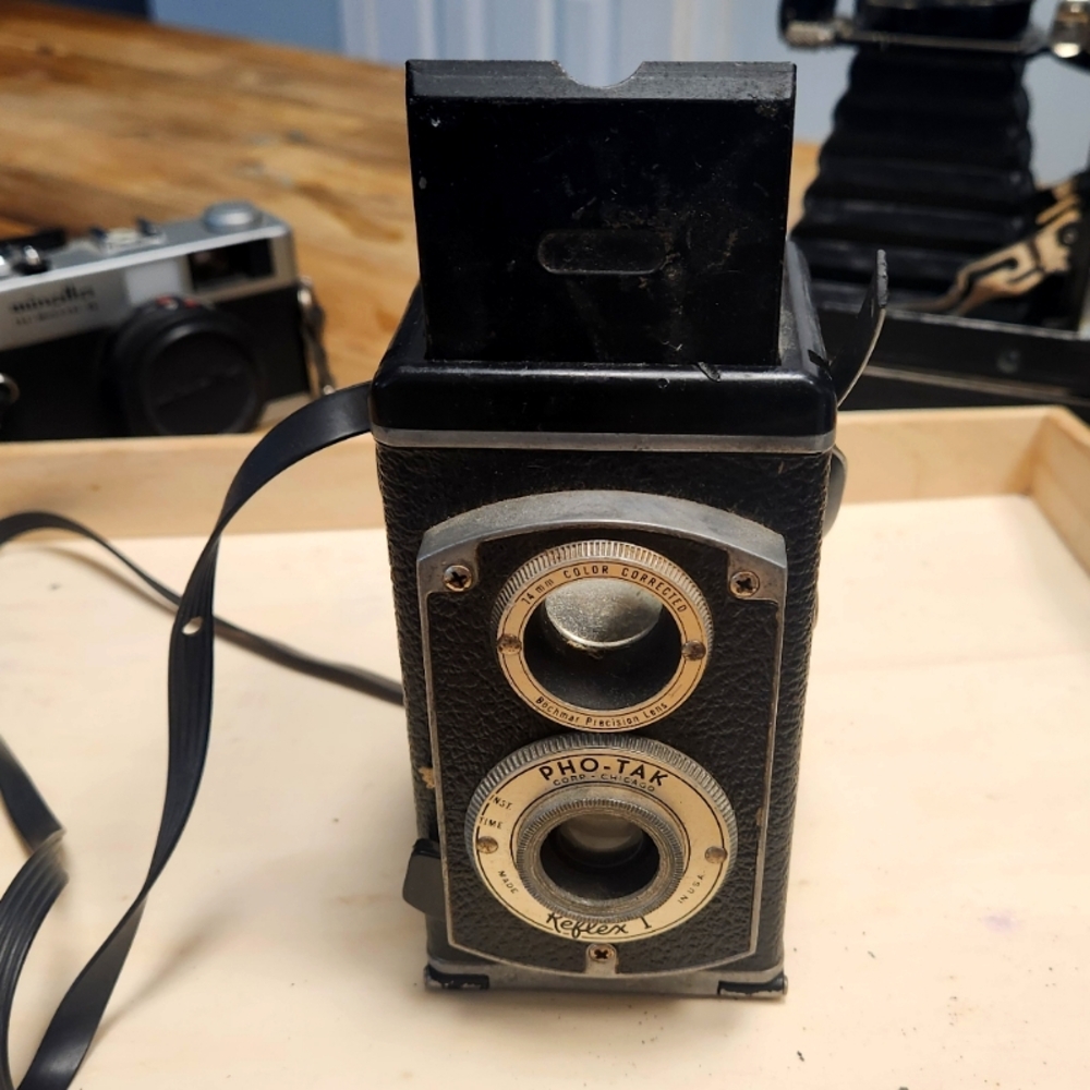 Vintage 1953 Pho-Tak camera